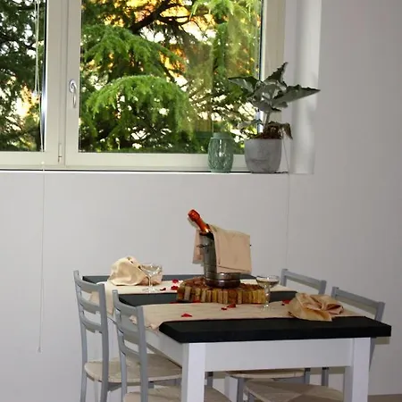 Apartamento Gilda E Vesuvio Bérgamo Habitación foto